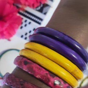 PULSERAS CUERO NATURAL FINAS (par)